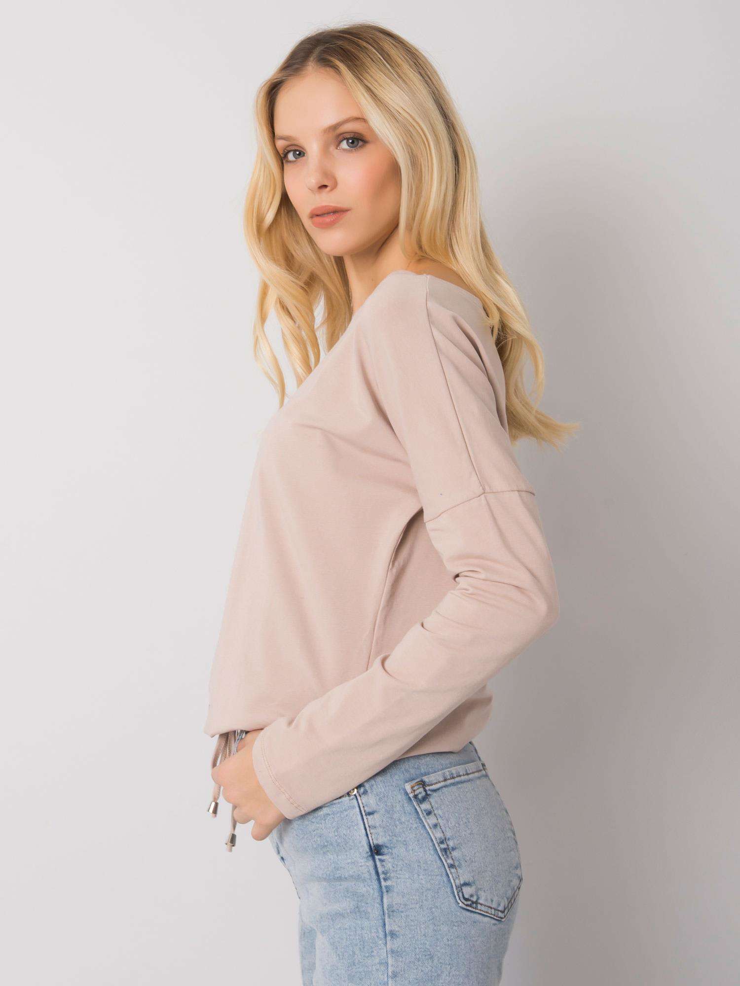Бежова Блуза Carla - Елегантна и Удобна - Image 3