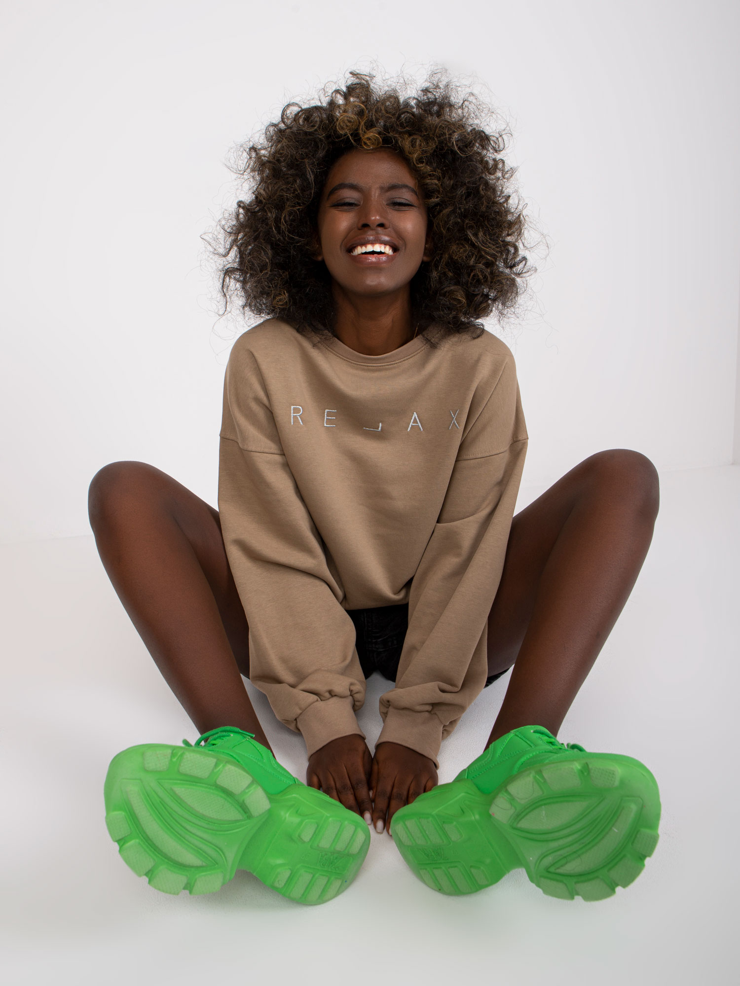 Тъмнo Бежова Oversize Блуза Без Качулка Damiette
