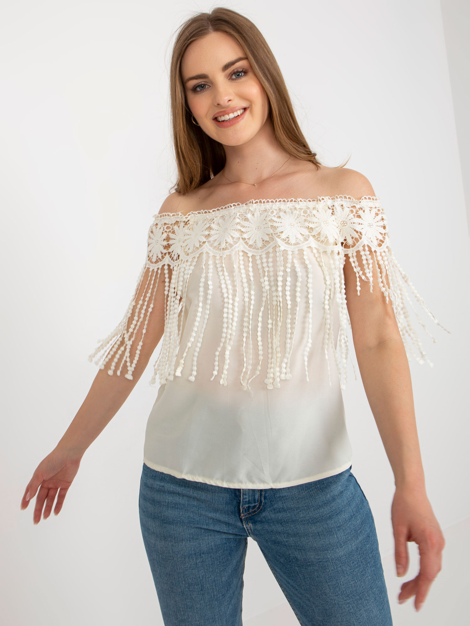 Бежова Блуза с Ресни - SHOP SMILE - Image 5