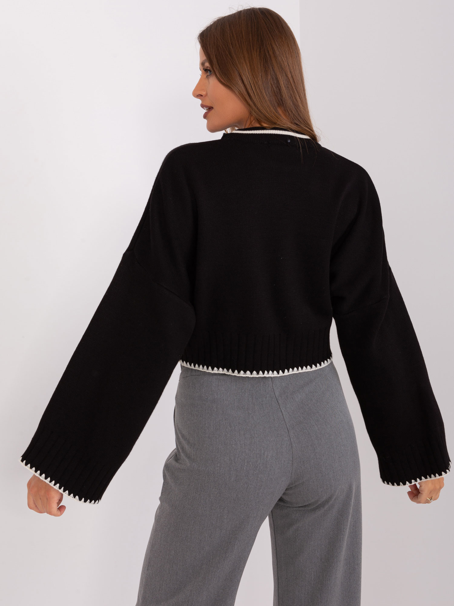 Черен Oversized Пуловер за Жени - SHOP SMILE - Image 3