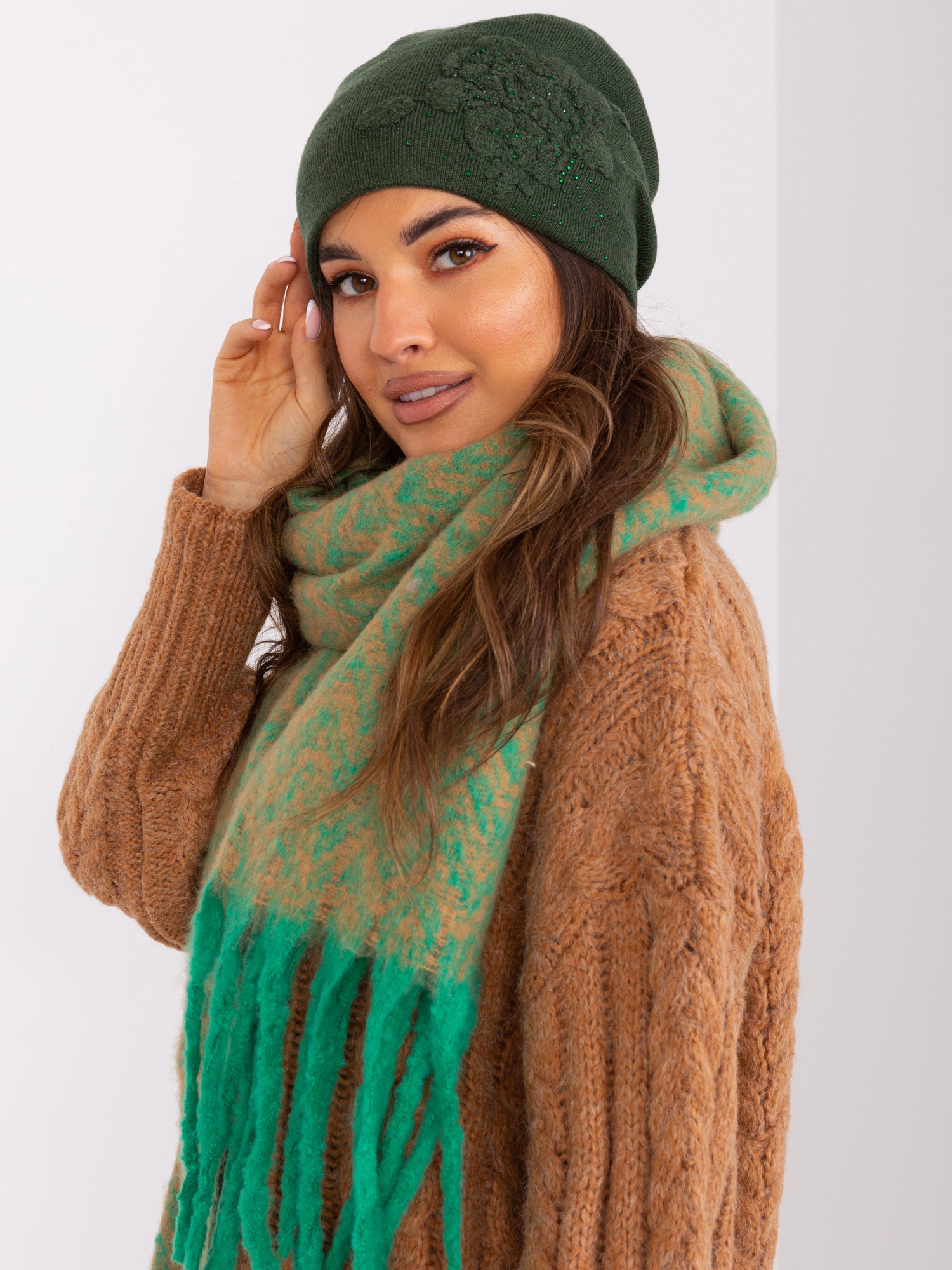 Дамска Шапка Каки с Кристали Wool Fashion - Image 2