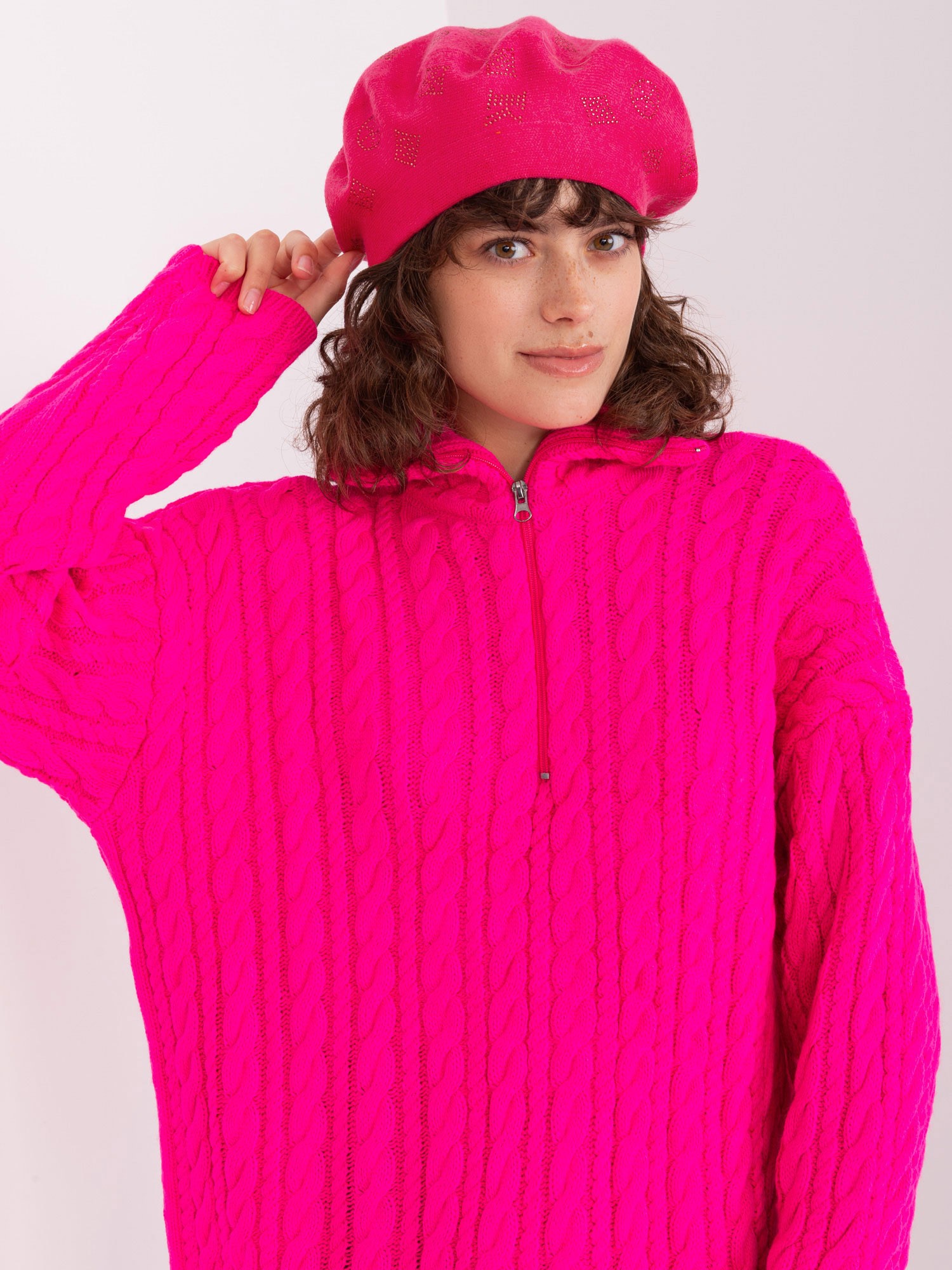 Елегантна Фуксия Барета с Кашмир Wool Fashion Italia - Image 4