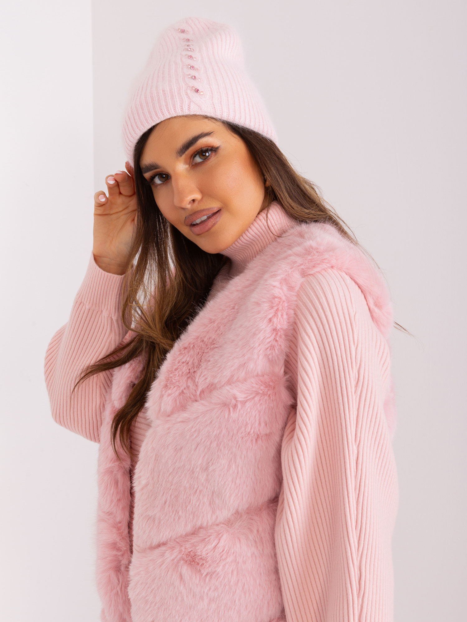 Нежно Розова Зимна Шапка с Ангора Wool Fashion Italia - Image 6