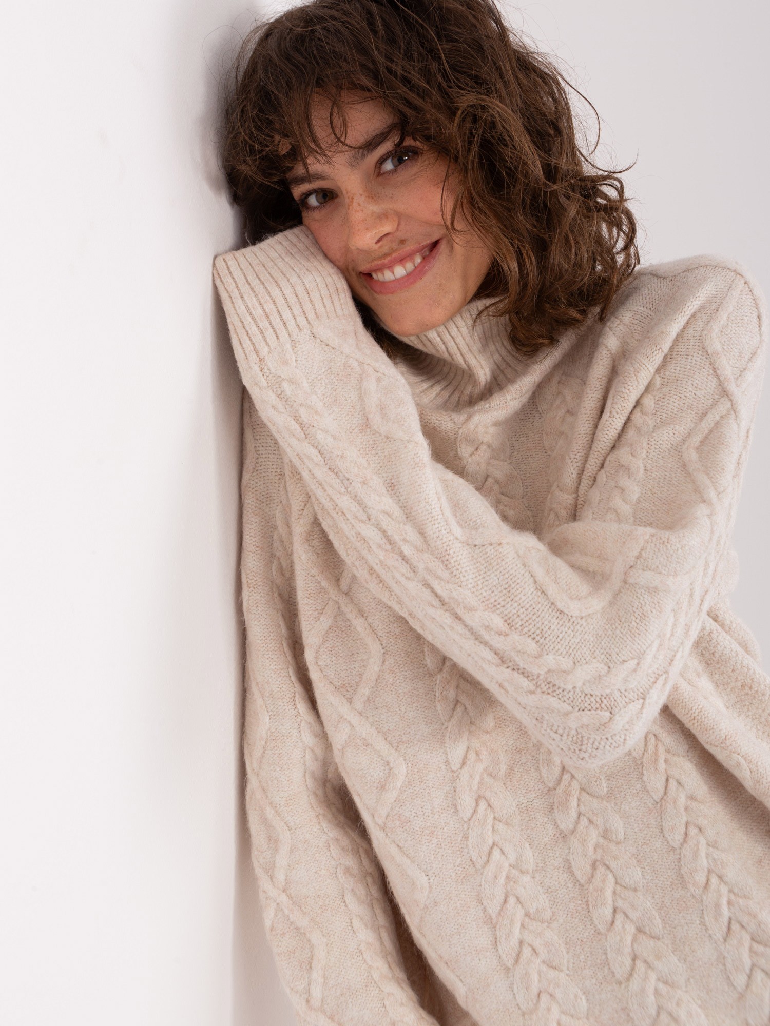 Бежов Дамски Пуловер с Плетки и Поло Wool Fashion Italia