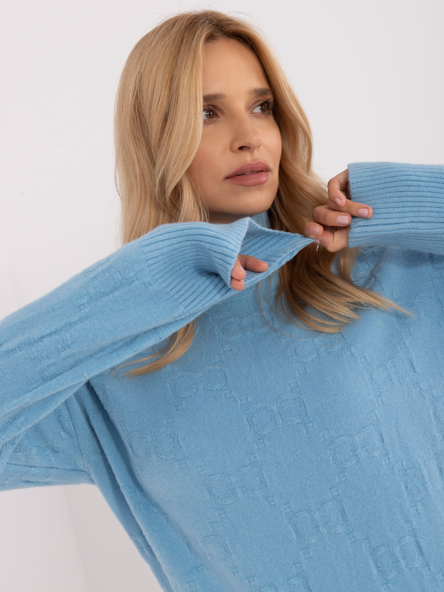 Светлосин Пуловер Wool Fashion Italia - Елегантен и Топъл - Image 2