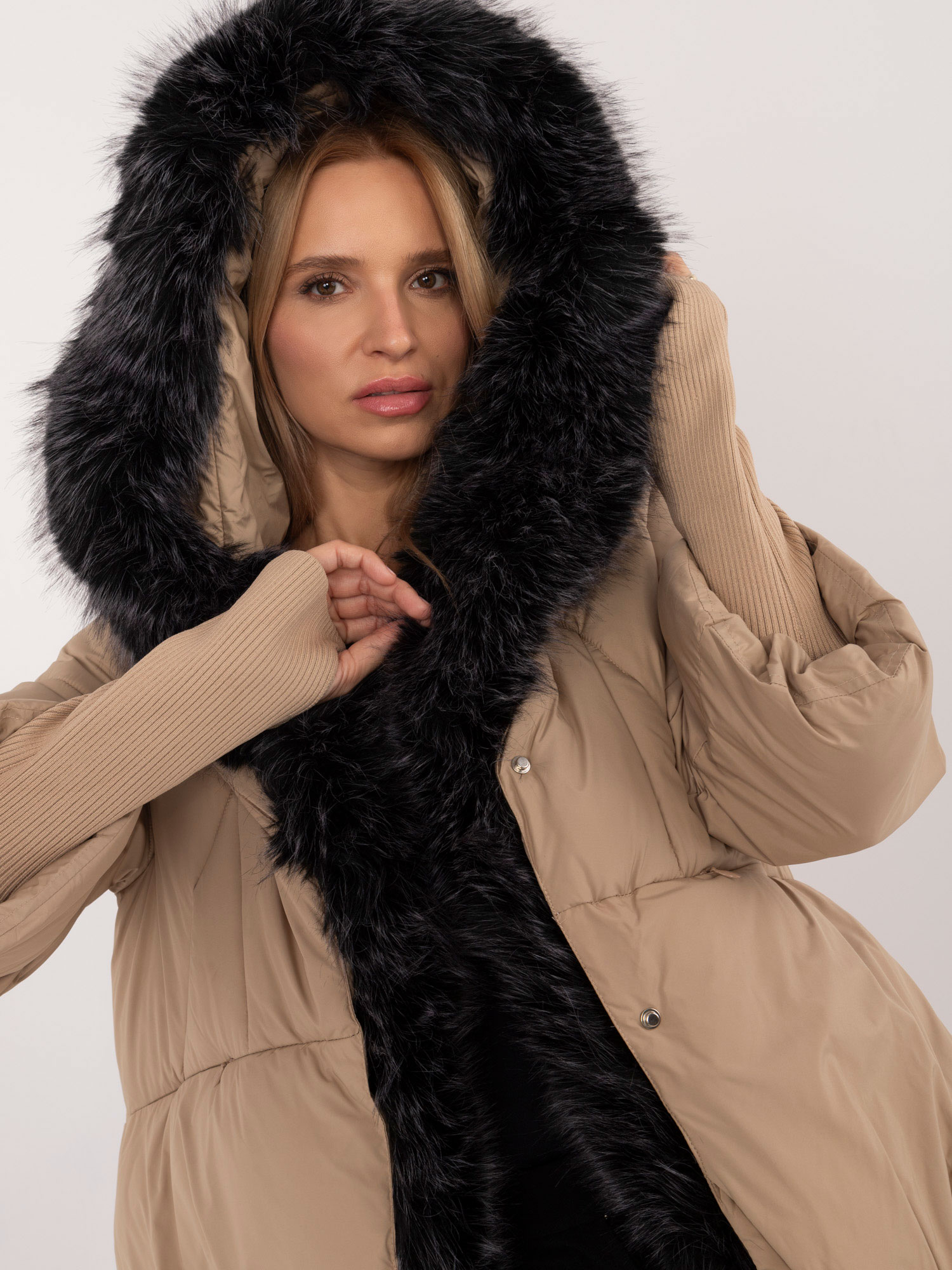 Яке SHOP SMILE Camel - Елегантно и Удобно