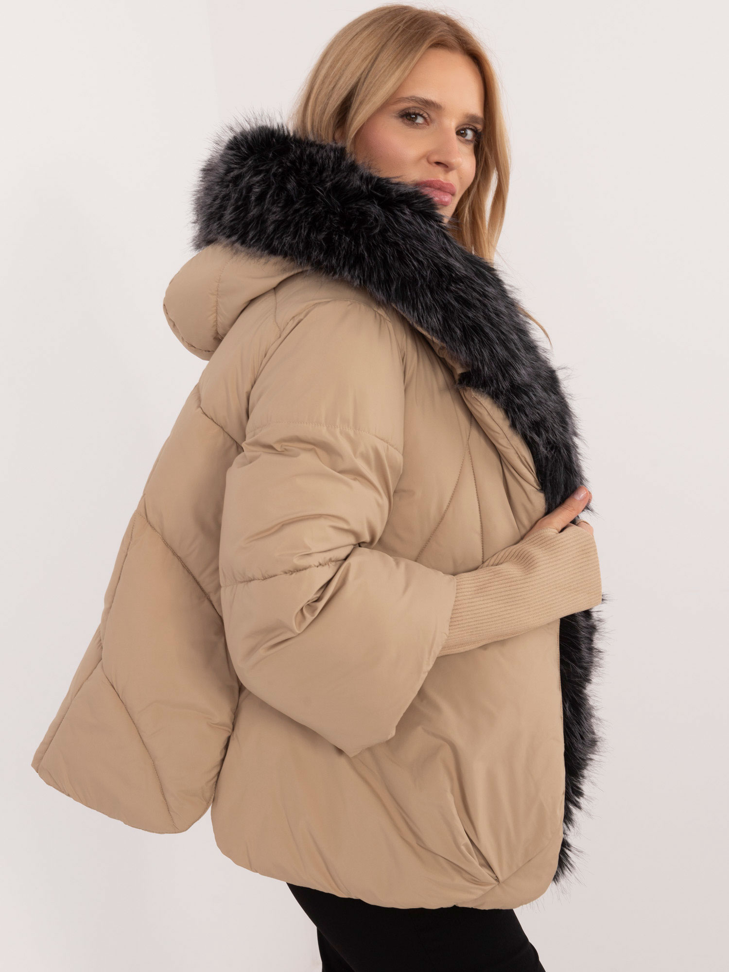 Яке SHOP SMILE Camel - Елегантно и Удобно - Image 3