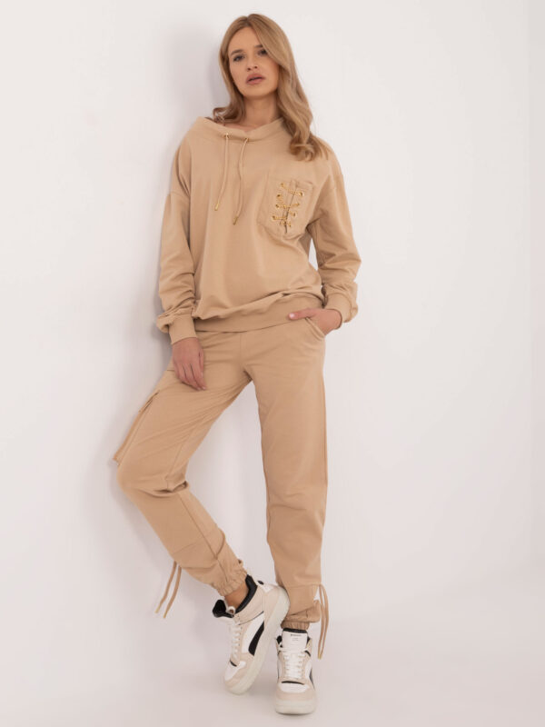 Елегантен Комплект CALIMERA Camel - Комфорт и Стил - Image 3
