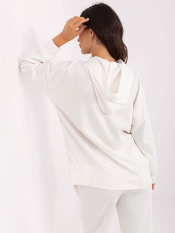 Елегантна Екрю Блуза ITALY MODA - Нов Модел - Image 4