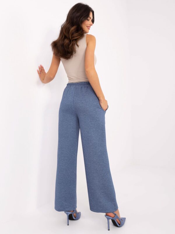Тъмно сини панталони ITALY MODA - Елегантни и удобни - Image 3