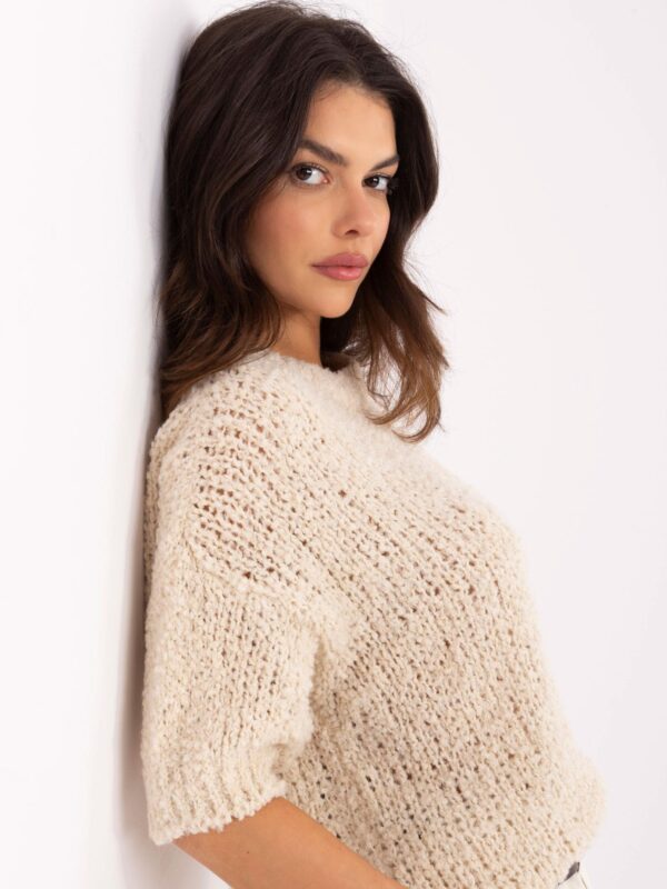 Бежов Пуловер ITALY MODA - Елегантен и Топъл - Image 3