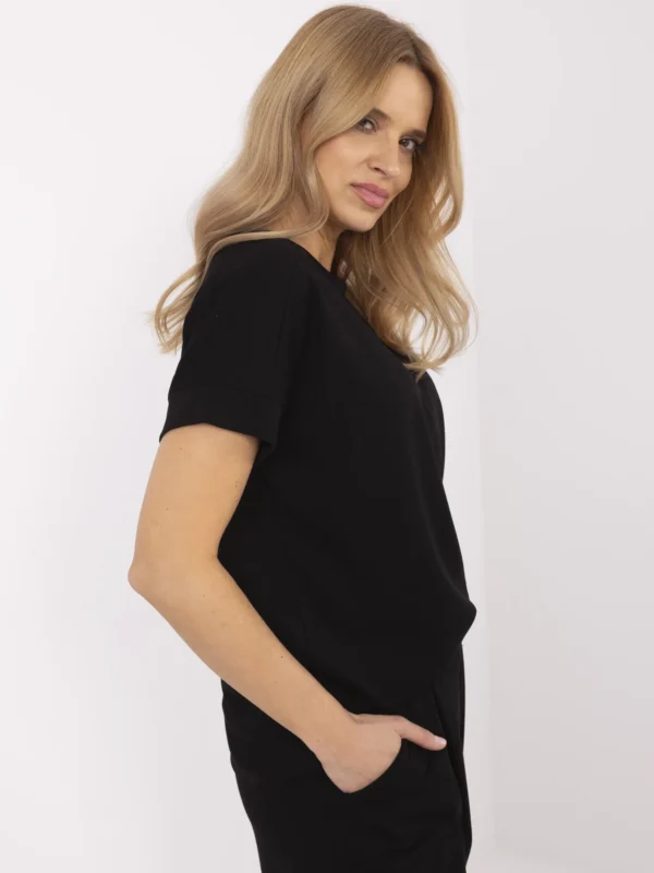Черна Блуза RELEVANCE - Елегантна и Удобна - Image 5