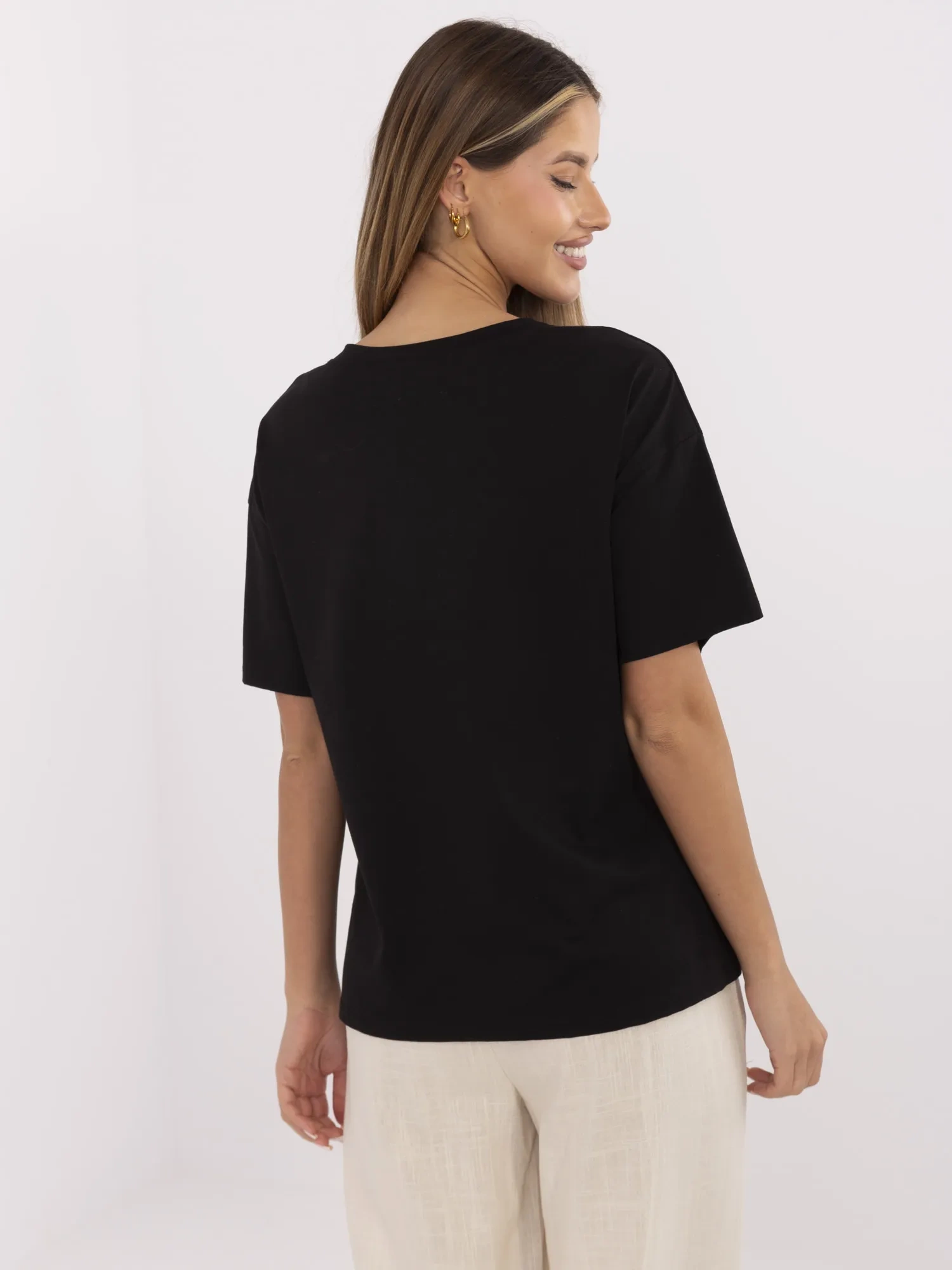 Черна Тениска ITALY MODA - Елегантна и Удобна - Image 2