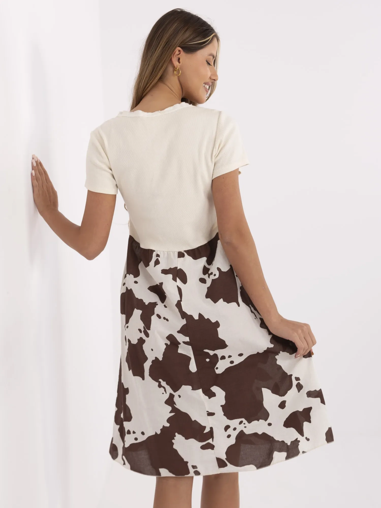 Бежова Рокля ITALY MODA - Елегантност и Комфорт - Image 4
