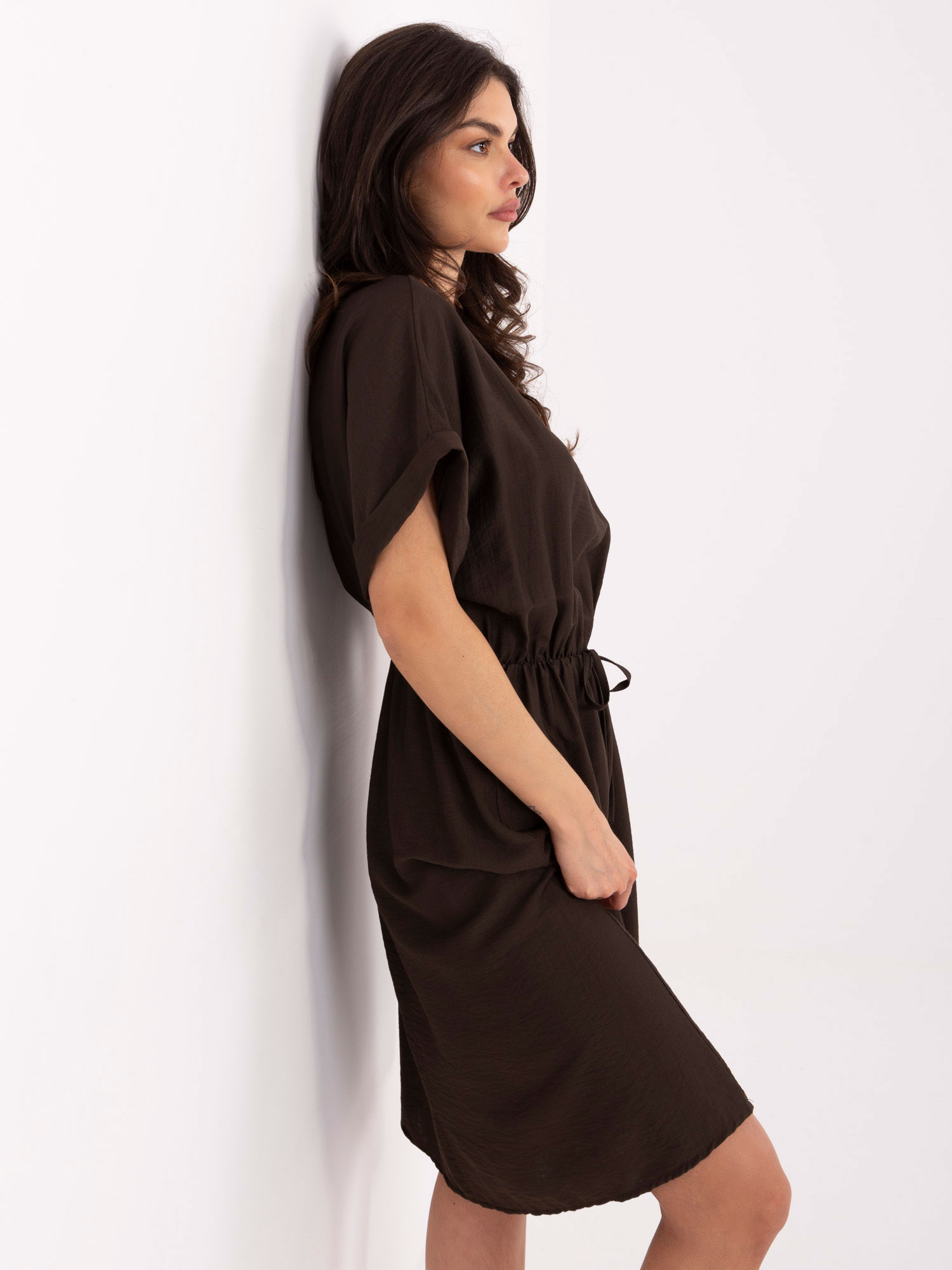 Тъмно Кафява Рокля ITALY MODA - Елегантна и Удобна - Image 2