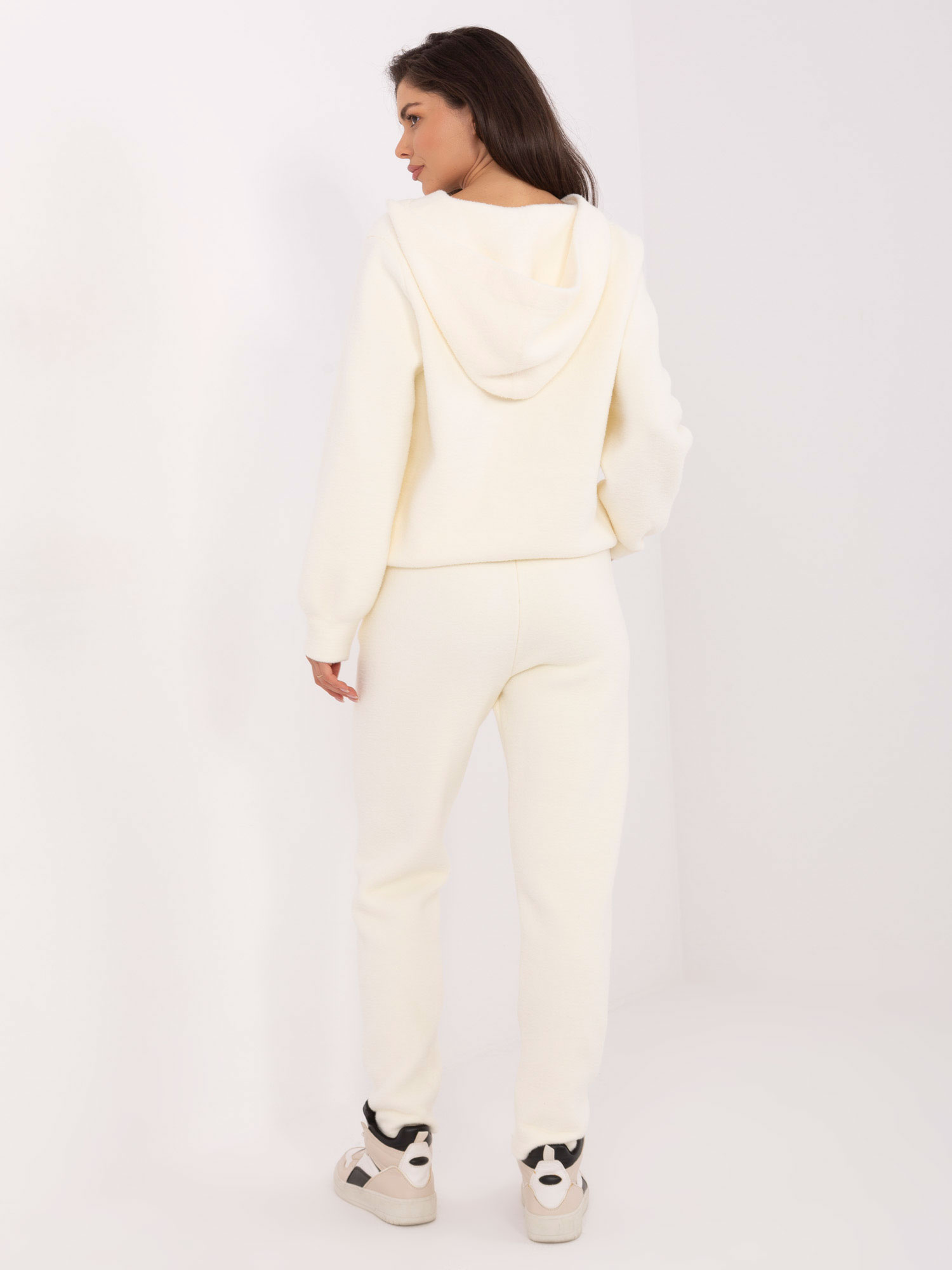 Елегантен Комплект SHOP SMILE Ecru - Луксозен Комфорт - Image 2