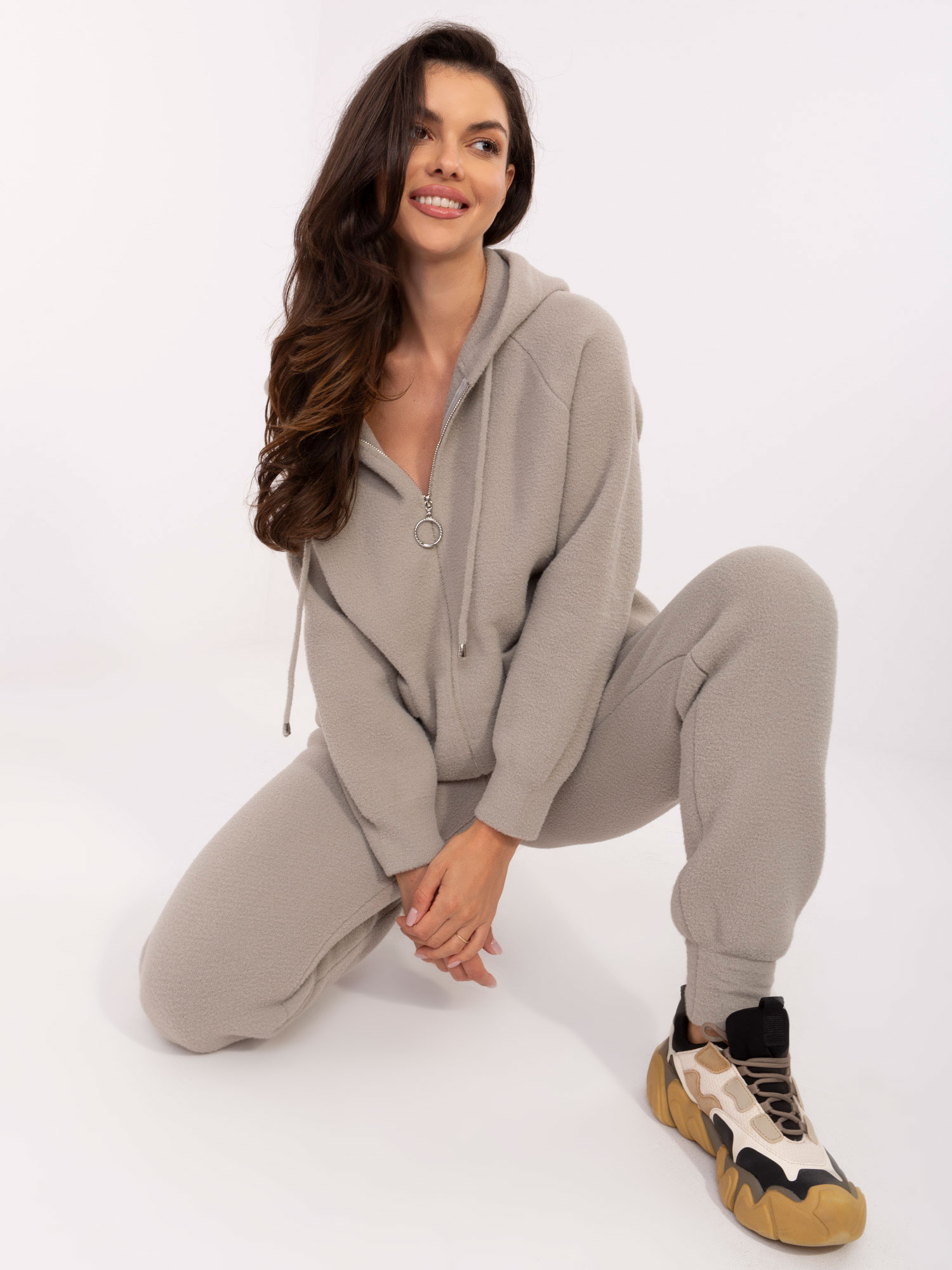 Шик и Удобство: Сив Комплект SHOP SMILE - Image 2