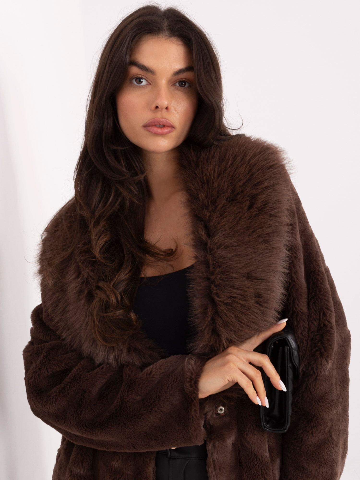 Кафяво Палто SHOP SMILE - Елегантност и Комфорт - Image 3
