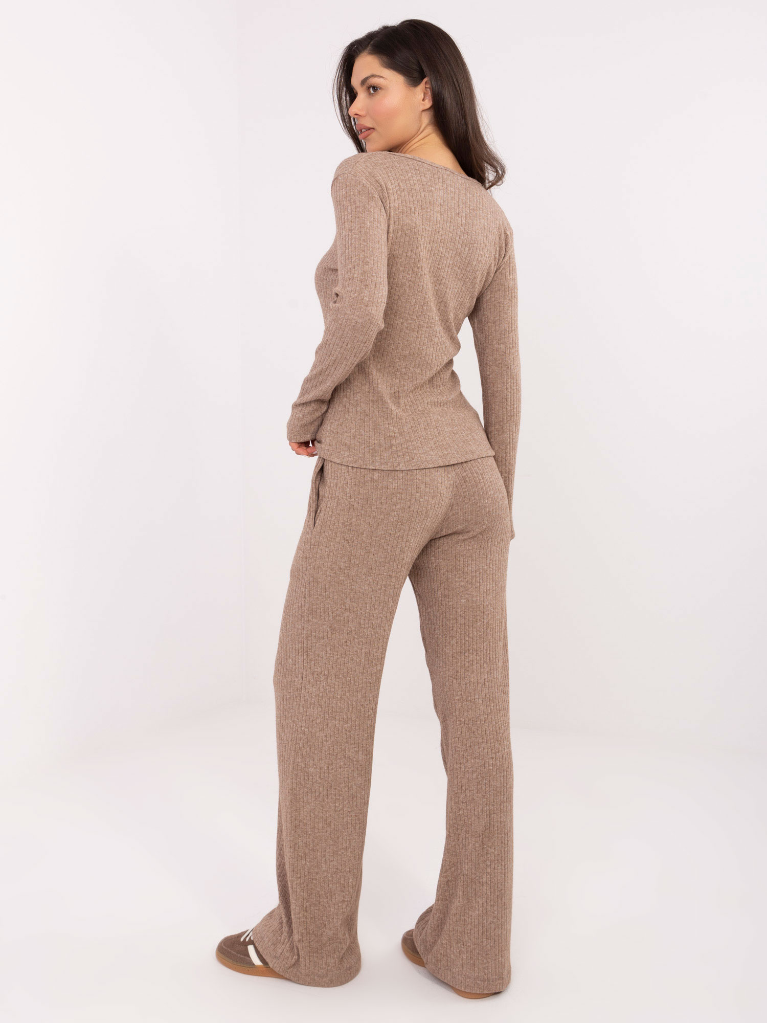 Бежов пуловер SHOP SMILE - Елегантен комфорт - Image 8
