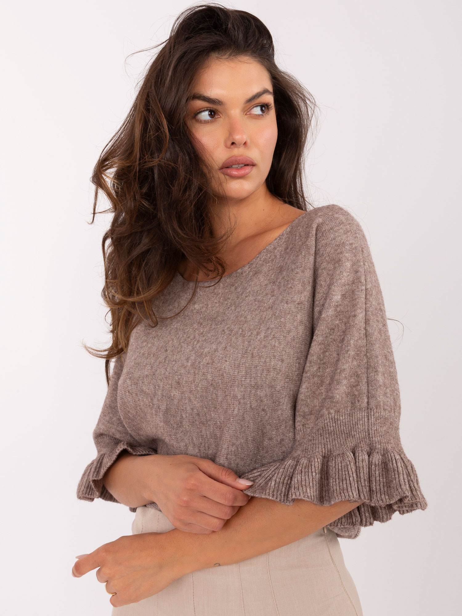 Бежов Пуловер ITALY MODA - Елегантен и Удобен - Image 4