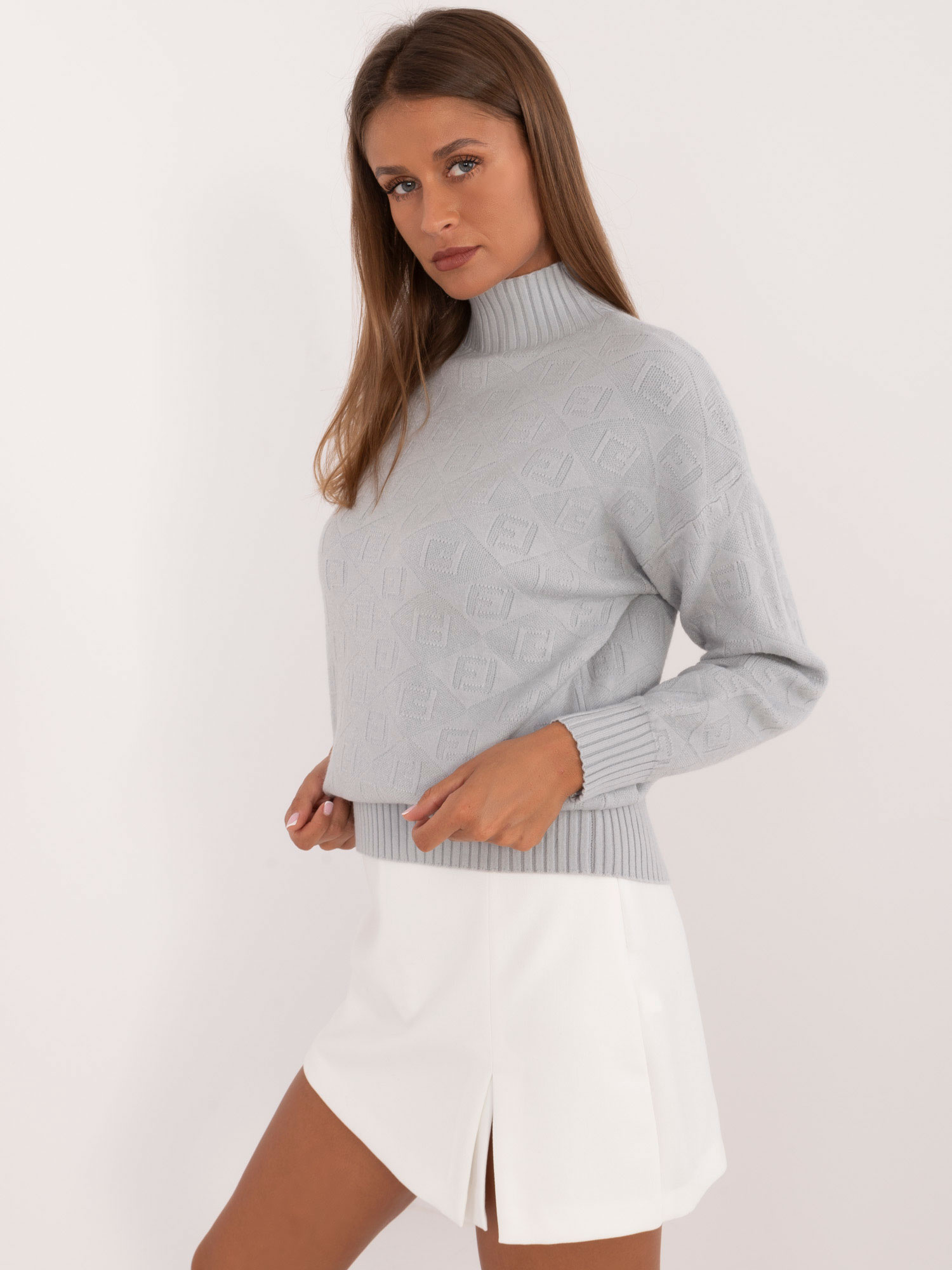 Италиански пуловер WOOL FASHION сив - елегантност