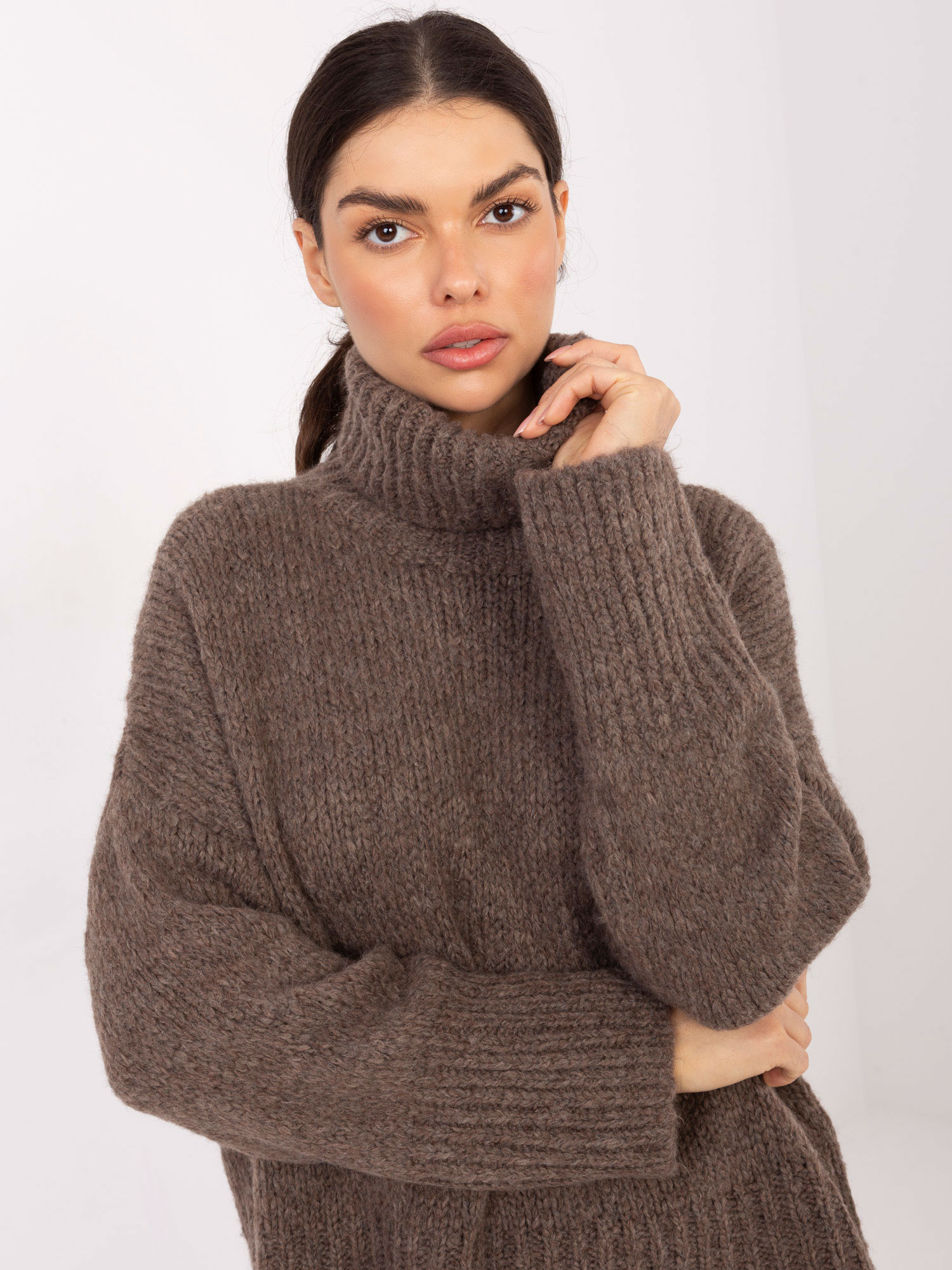 Бежов Пуловер SHOP SMILE - Елегантен Комфорт - Image 3