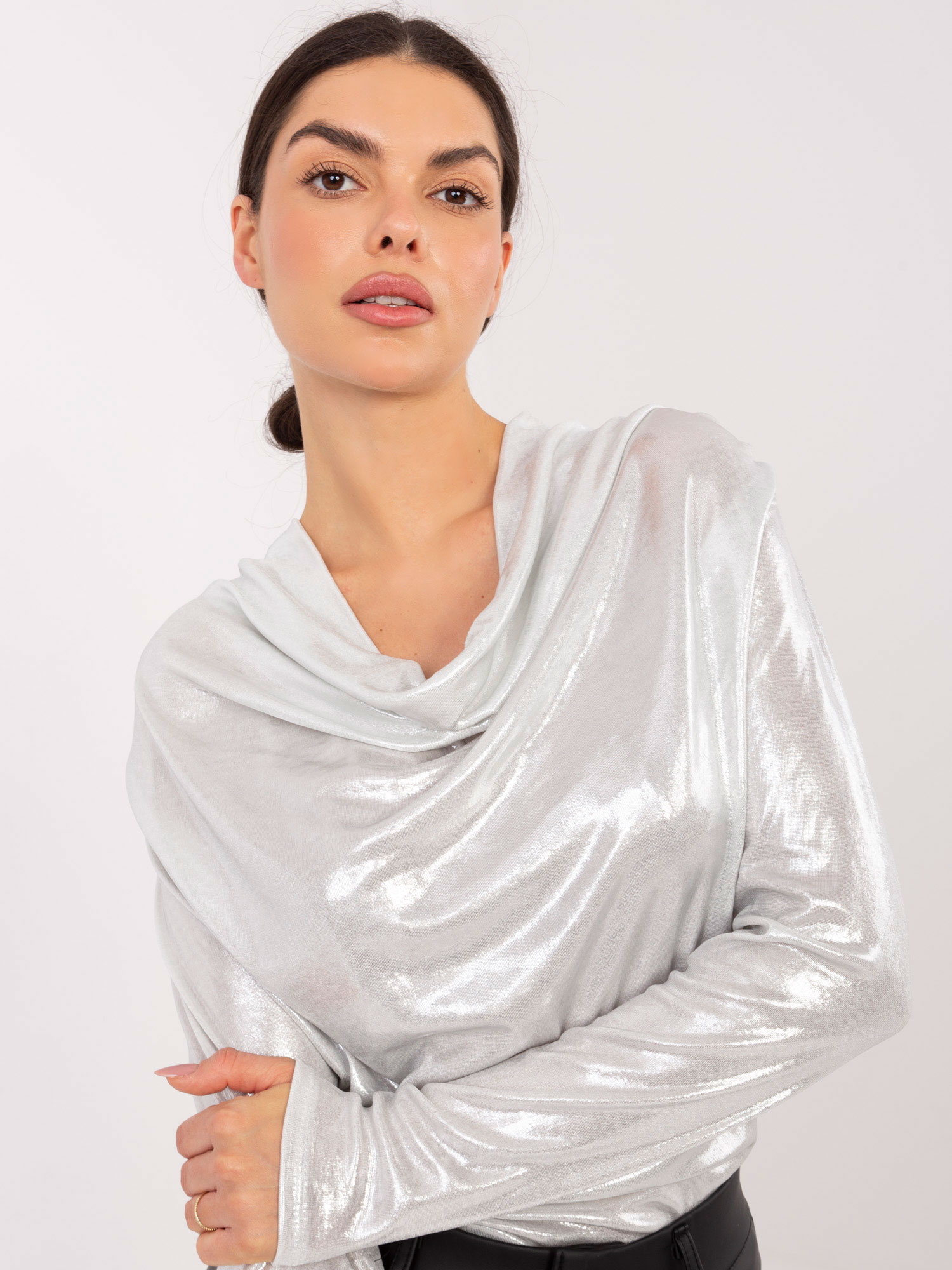 Сребърна Блуза ITALY MODA - Елегантна и Удобна - Image 5