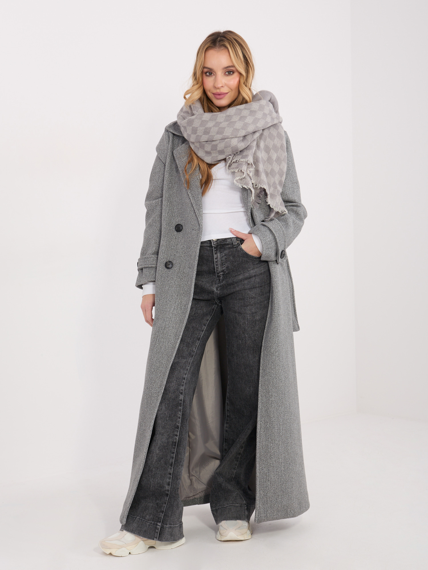 Сив Шал SHOP SMILE - Елегантност и Комфорт - Image 4