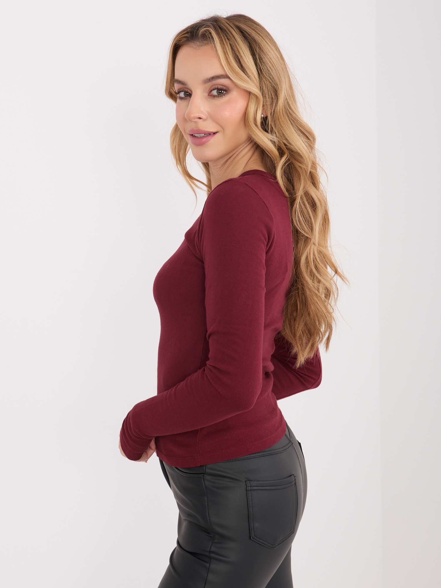 Бордо Блуза SHOP SMILE - Елегантност и Комфорт - Image 4