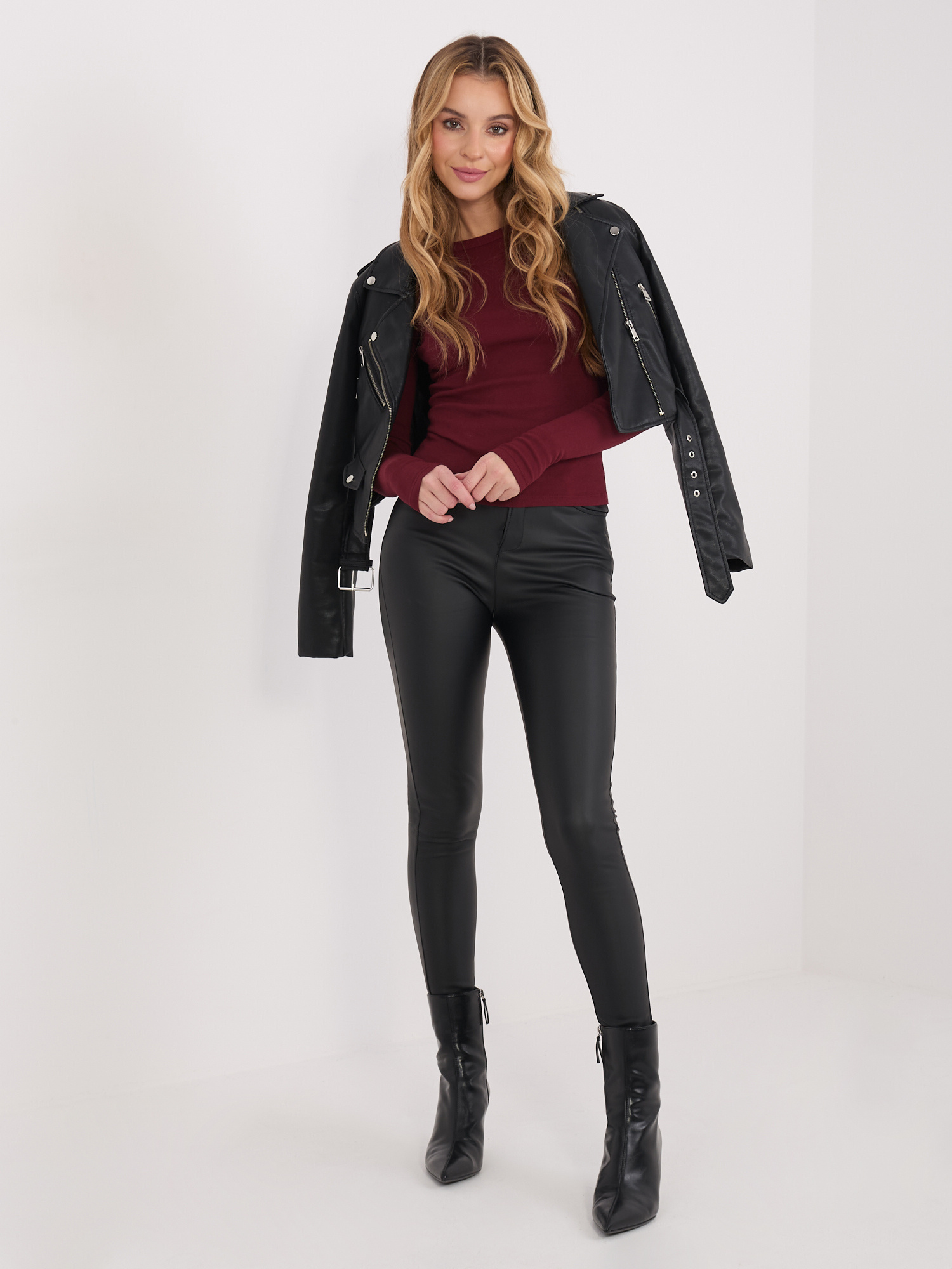 Бордо Блуза SHOP SMILE - Елегантност и Комфорт - Image 3