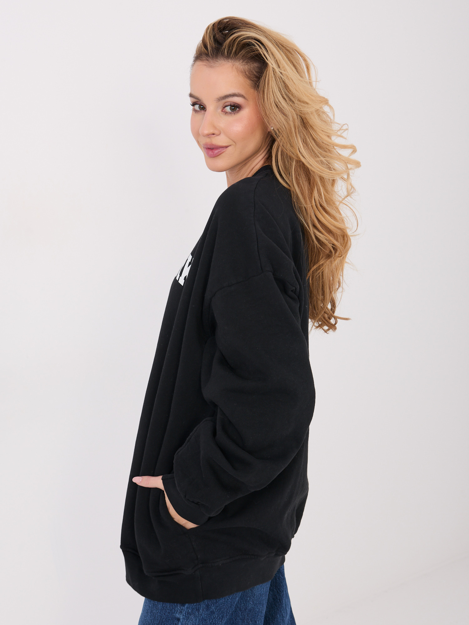 Черна Блуза SHOP SMILE - Ежедневен Комфорт - Image 3