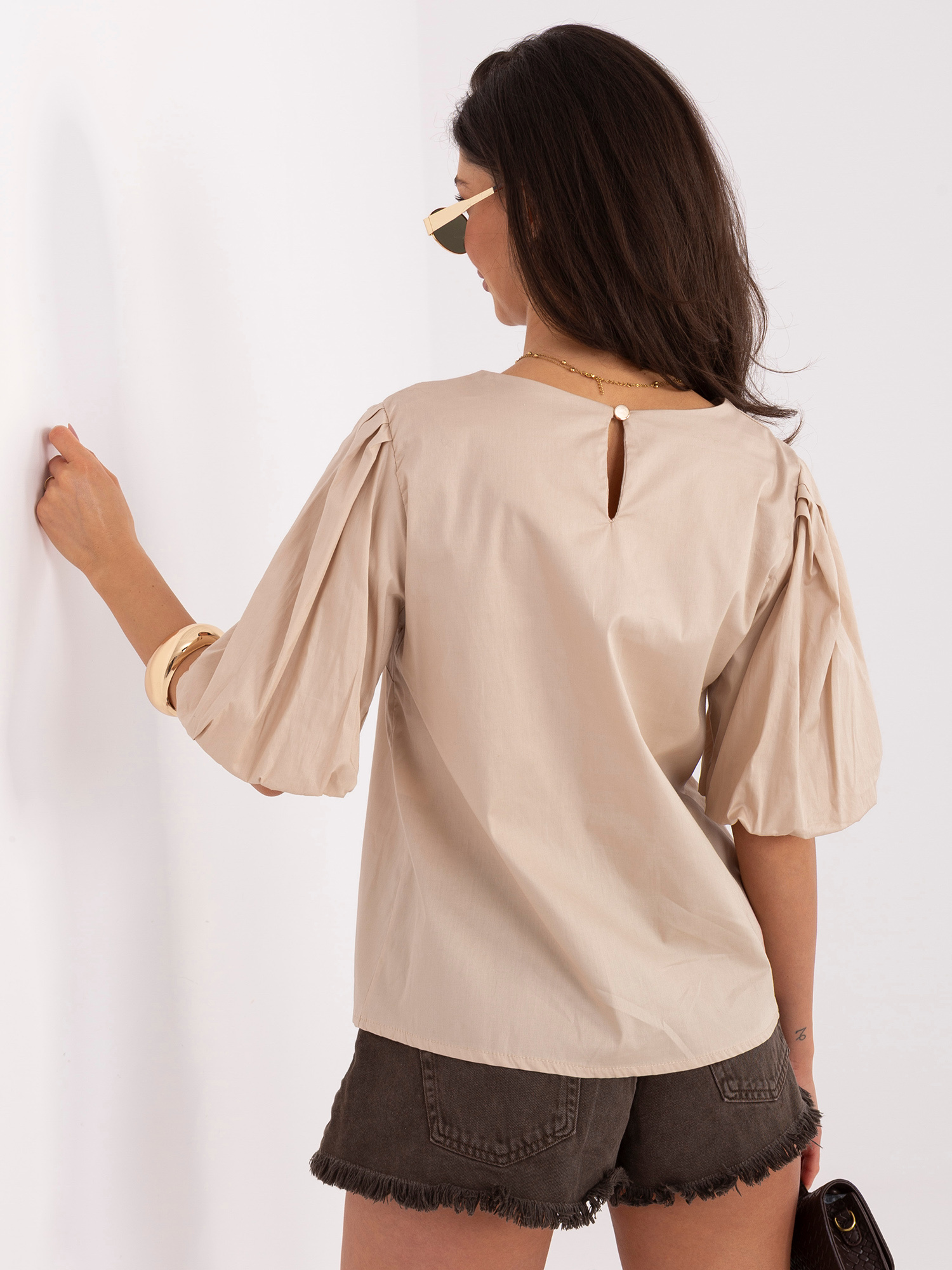 Бежова Блуза ITALY MODA - Елегантна и Удобна - Image 3