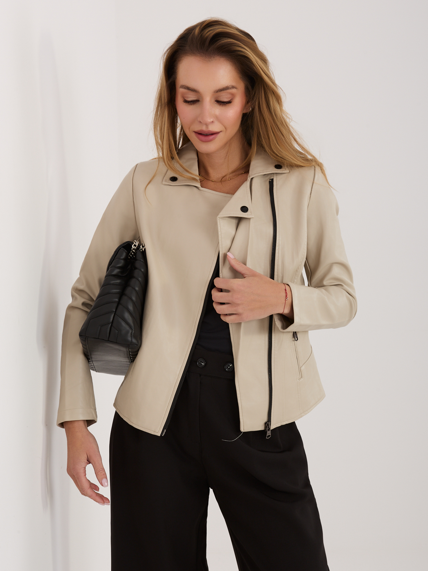 Бежово яке SHOP SMILE - стил и елегантност - Image 3